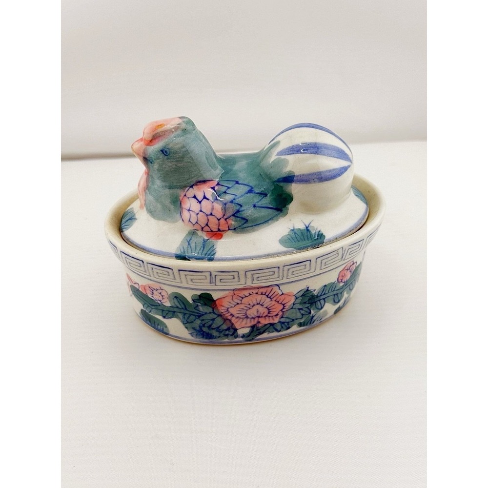 Vintage 1970's-80's Chinese porcelain hen on nest trinket box. 5.5" tall